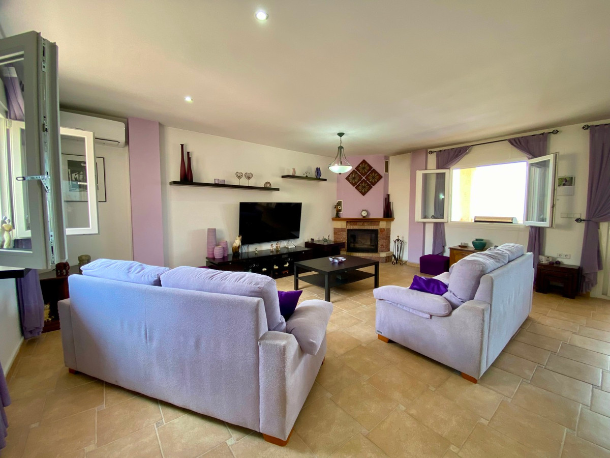 Se vende Villa - Chalet de 3 dormitorios en Costa Blanca, Alicante, España