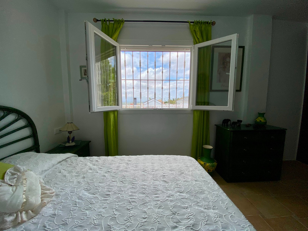 Se vende Villa - Chalet de 3 dormitorios en Costa Blanca, Alicante, España