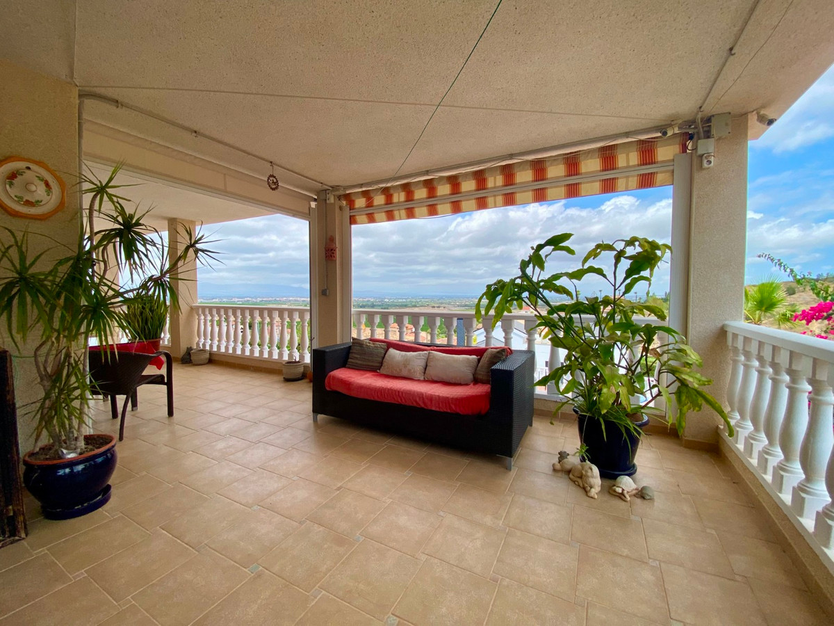 Se vende Villa - Chalet de 3 dormitorios en Costa Blanca, Alicante, España