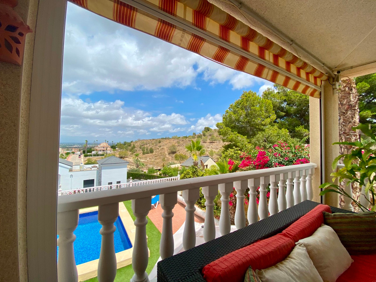 Se vende Villa - Chalet de 3 dormitorios en Costa Blanca, Alicante, España