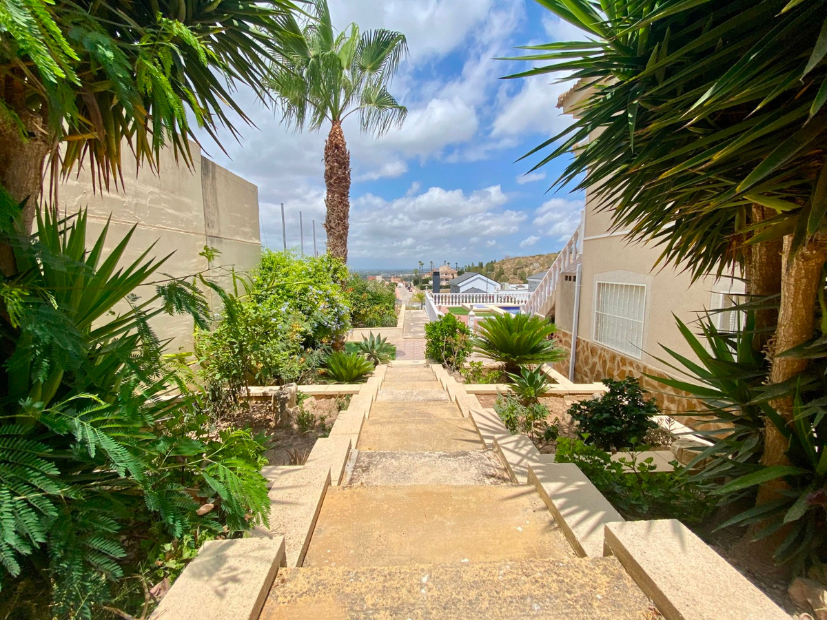 Se vende Villa - Chalet de 3 dormitorios en Costa Blanca, Alicante, España