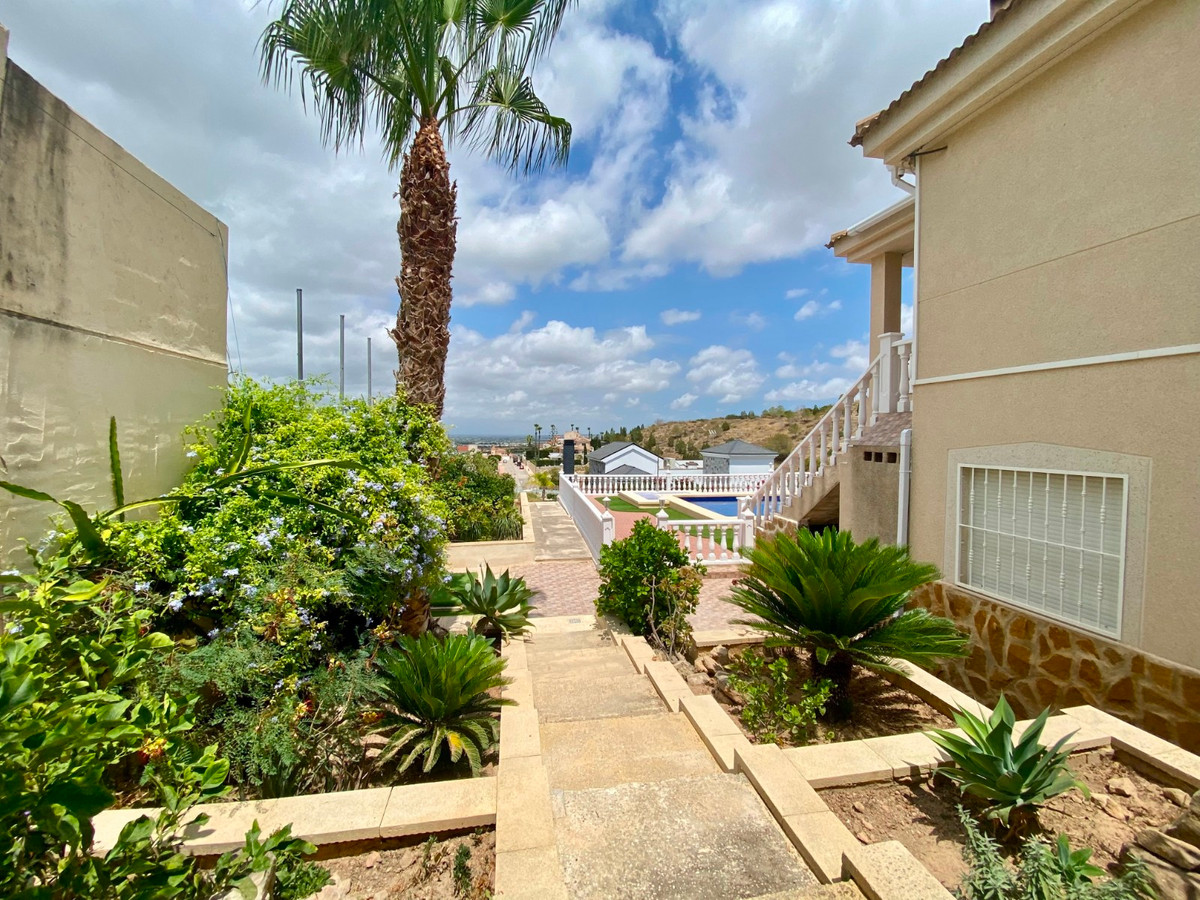 Se vende Villa - Chalet de 3 dormitorios en Costa Blanca, Alicante, España