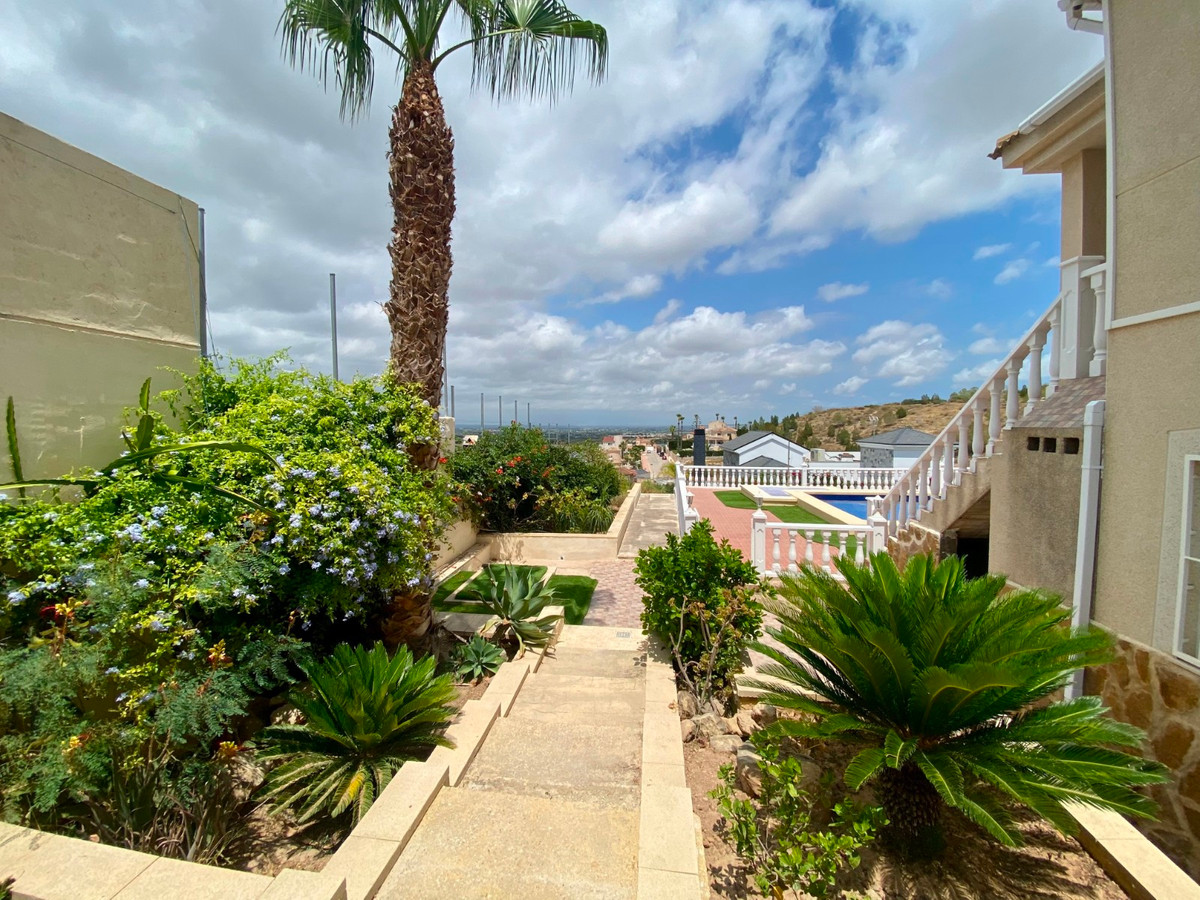 Se vende Villa - Chalet de 3 dormitorios en Costa Blanca, Alicante, España