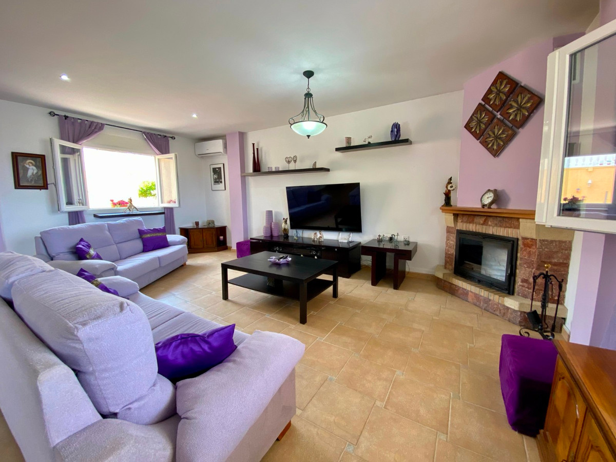 Se vende Villa - Chalet de 3 dormitorios en Costa Blanca, Alicante, España