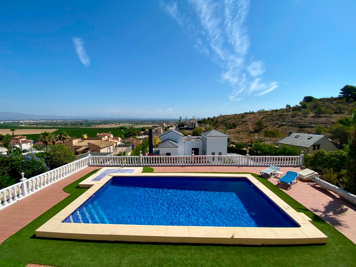 Se vende Villa - Chalet de 3 dormitorios en Costa Blanca, Alicante, España
