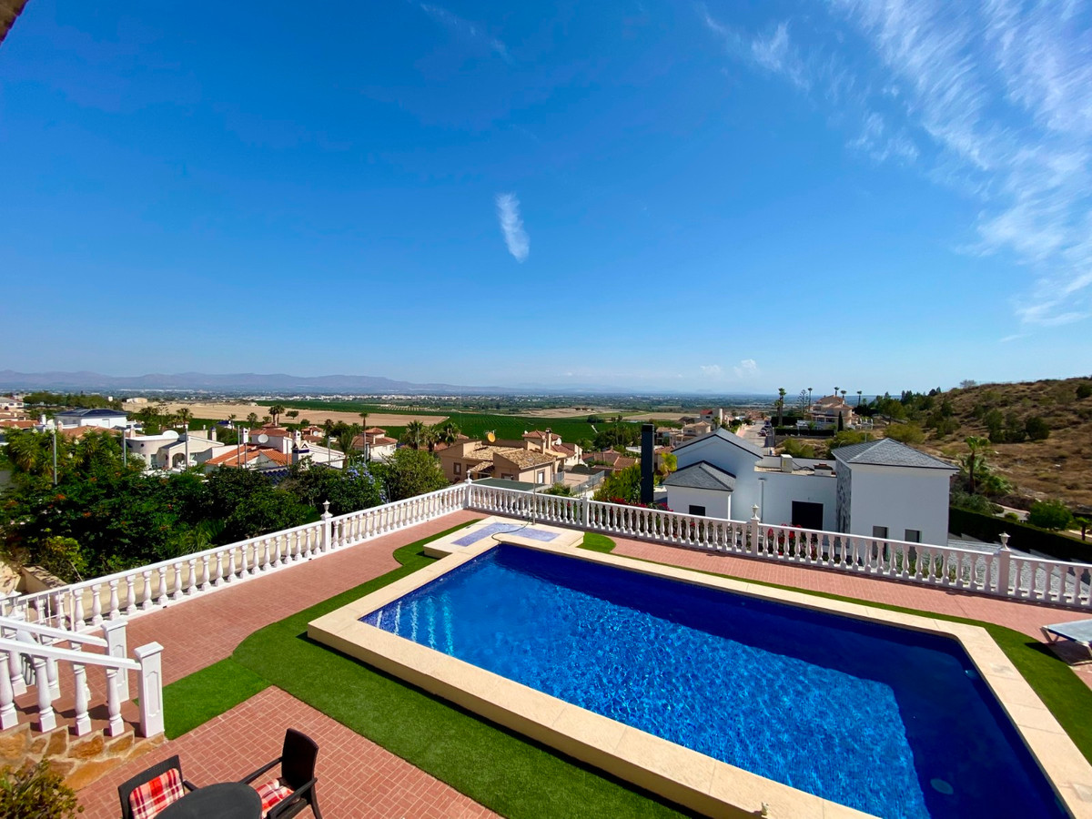Se vende Villa - Chalet de 3 dormitorios en Costa Blanca, Alicante, España