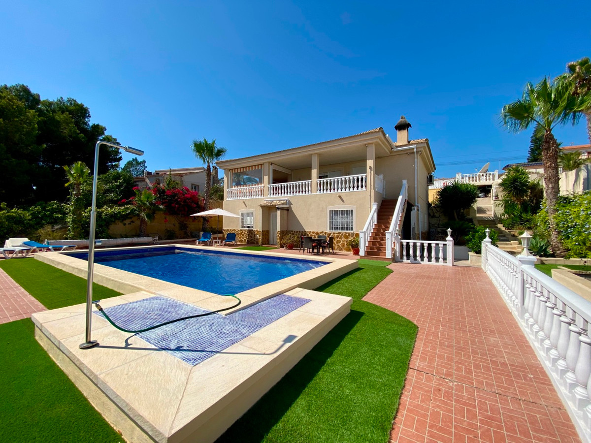 Se vende Villa - Chalet de 3 dormitorios en Costa Blanca, Alicante, España