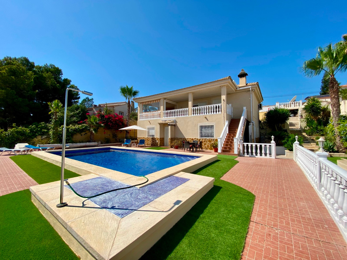Se vende Villa - Chalet de 3 dormitorios en Costa Blanca, Alicante, España