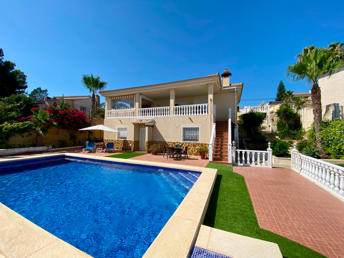 Se vende Villa - Chalet de 3 dormitorios en Costa Blanca, Alicante, España