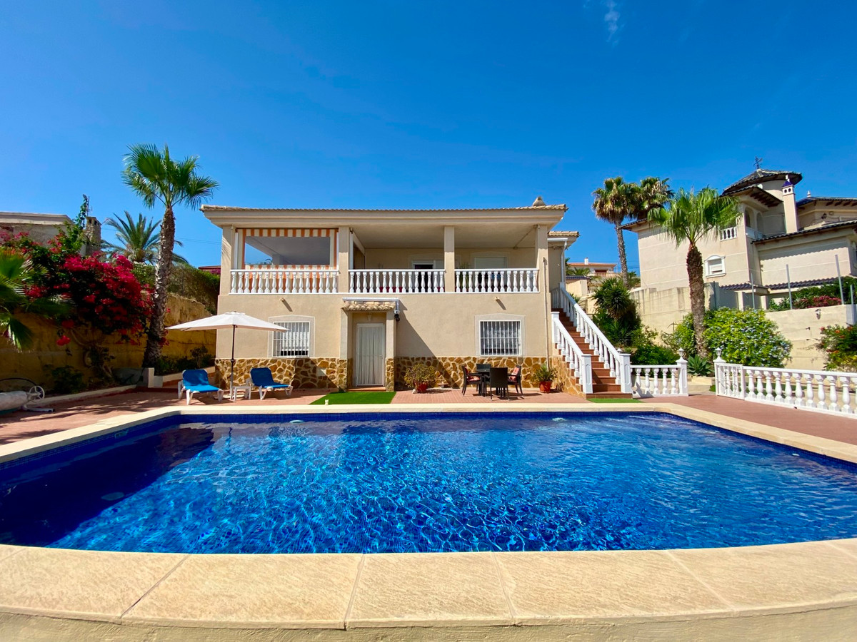 Se vende Villa - Chalet de 3 dormitorios en Costa Blanca, Alicante, España
