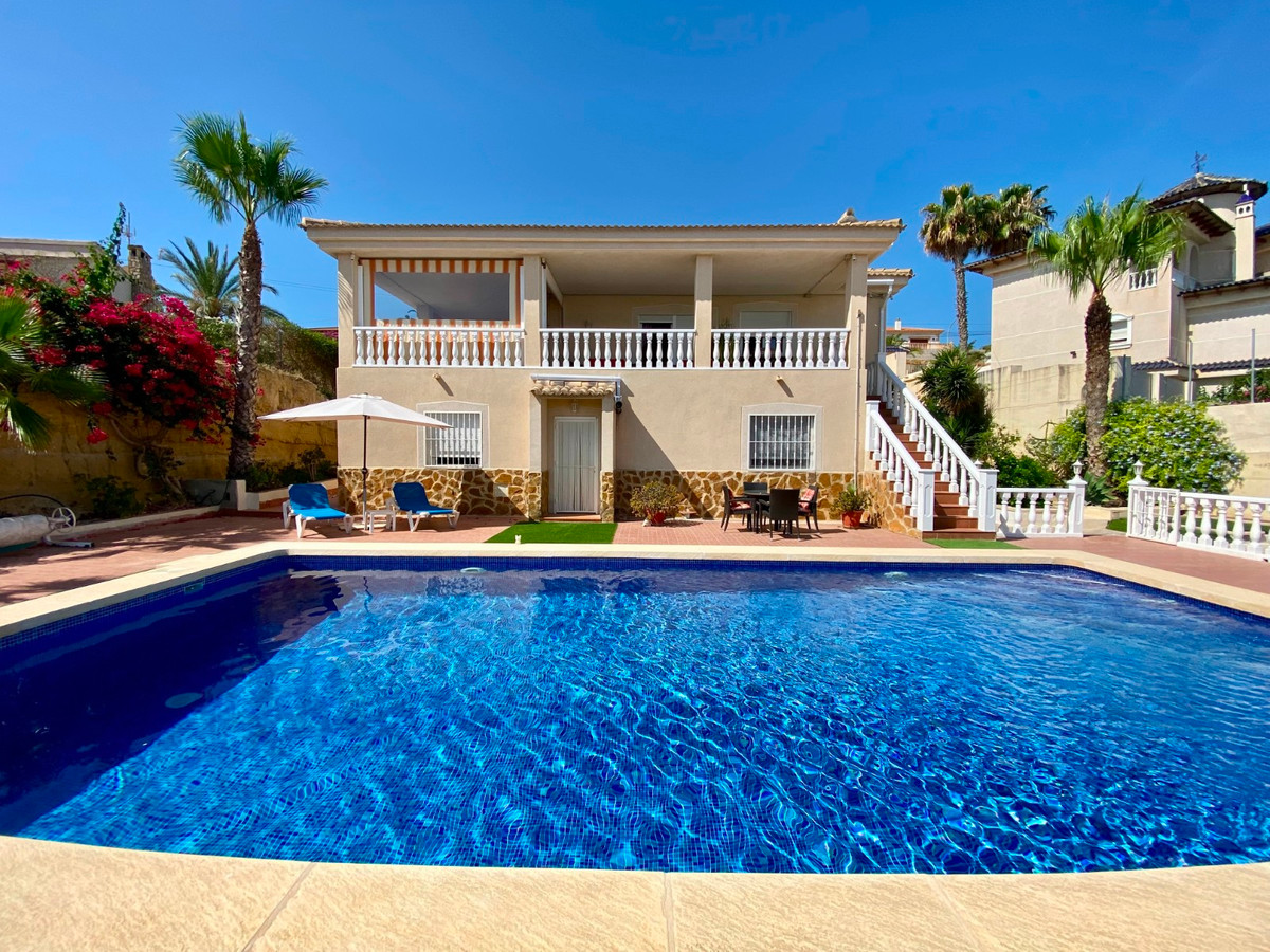 Se vende Villa - Chalet de 3 dormitorios en Costa Blanca, Alicante, España