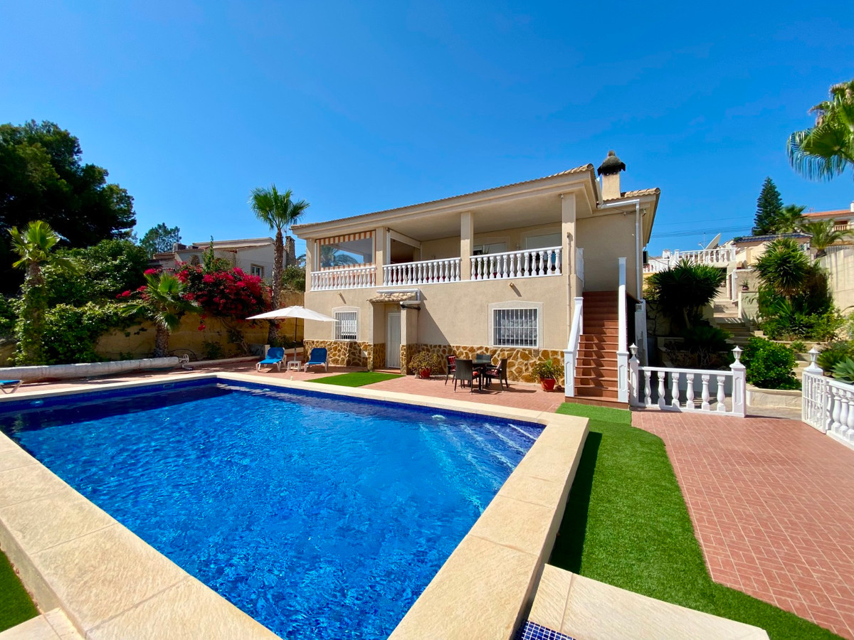 Se vende Villa - Chalet de 3 dormitorios en Costa Blanca, Alicante, España