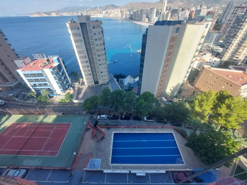 Se vende Apartamento Planta Media de 2 dormitorios en Costa Blanca, Alicante, España