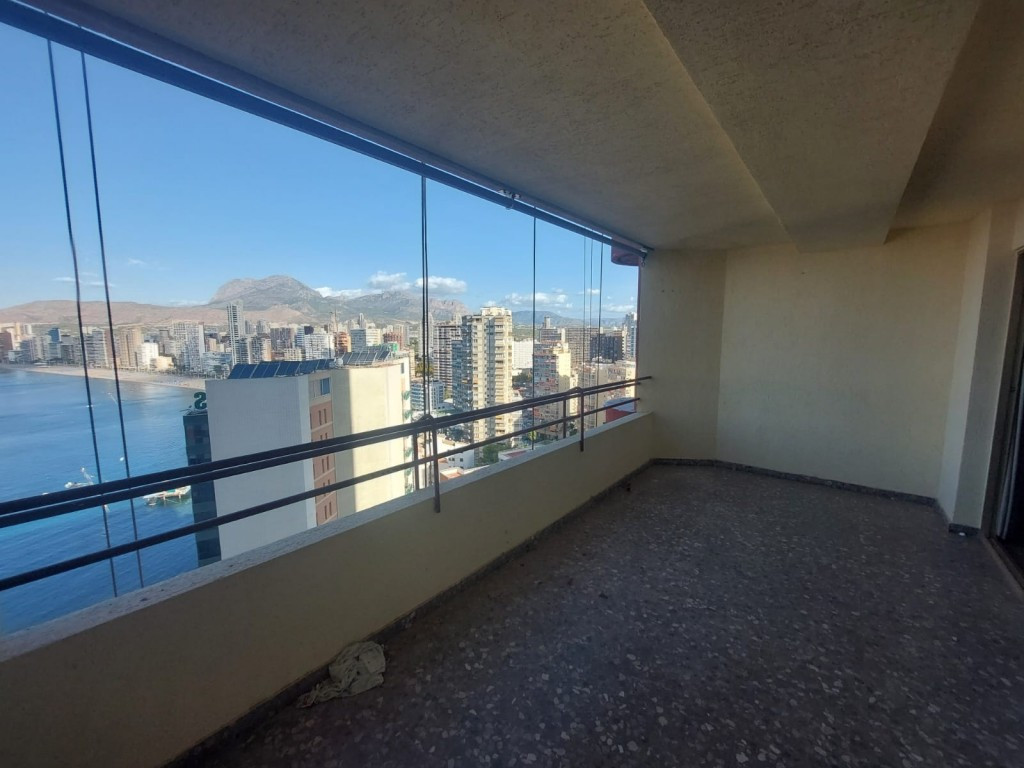 Se vende Apartamento Planta Media de 2 dormitorios en Costa Blanca, Alicante, España