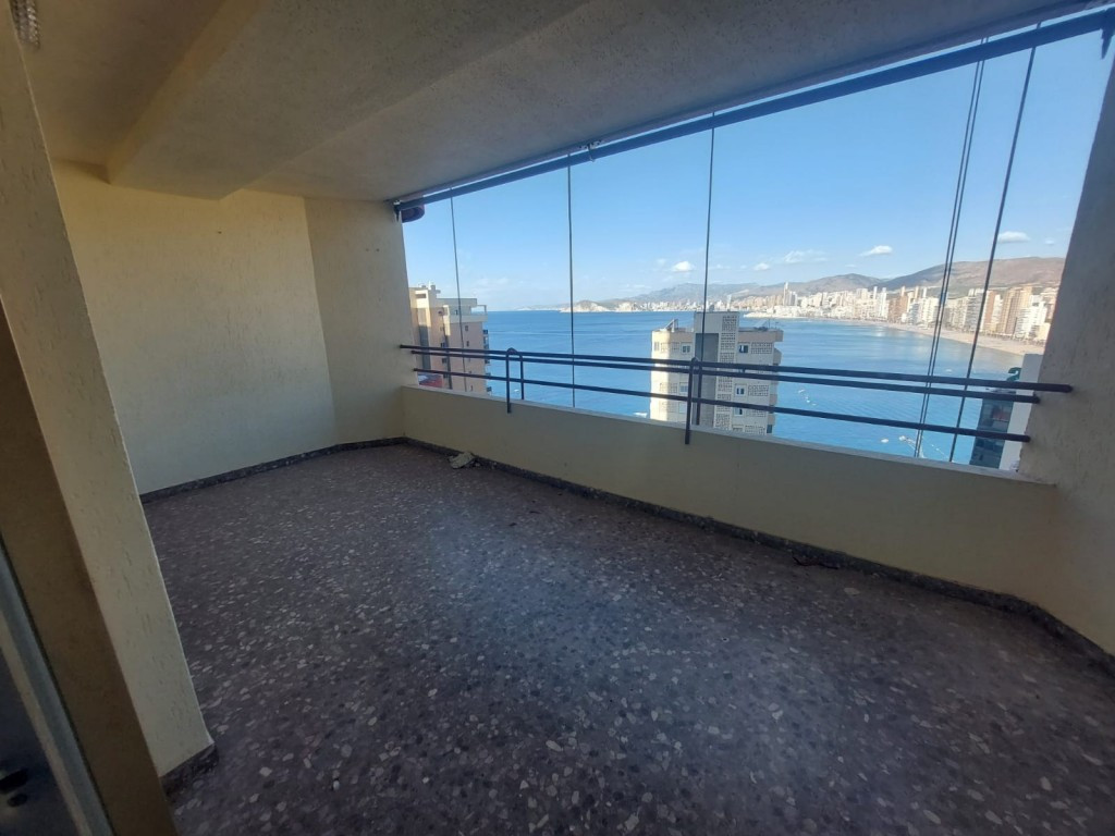 Se vende Apartamento Planta Media de 2 dormitorios en Costa Blanca, Alicante, España