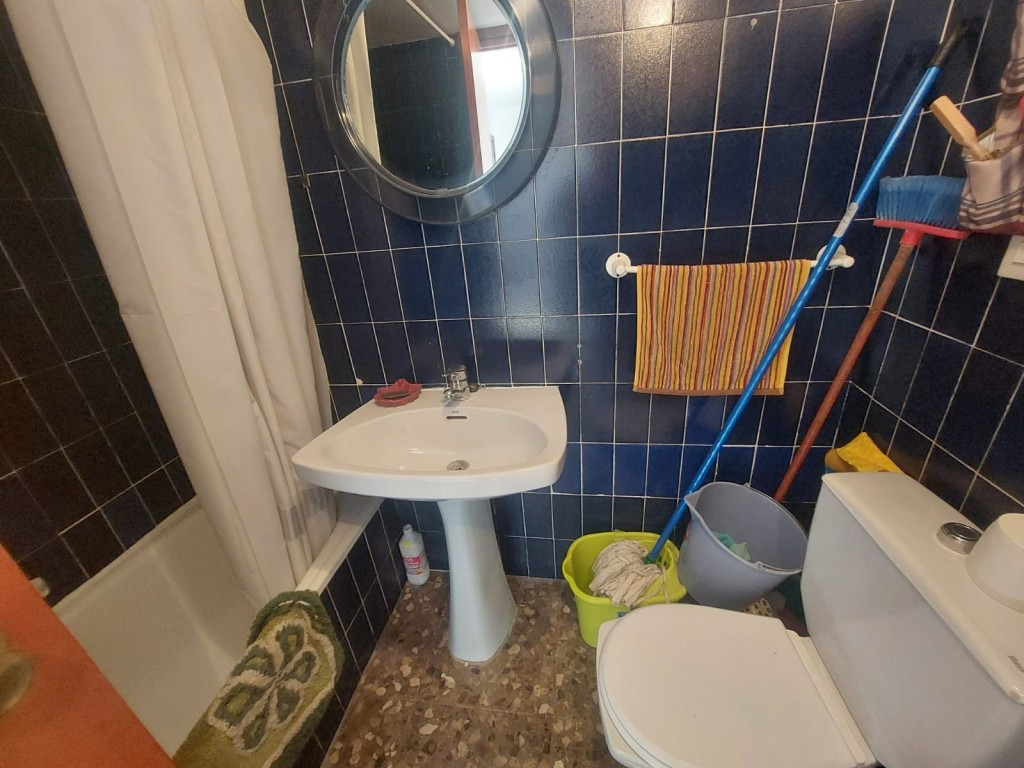 Se vende Apartamento Planta Media de 2 dormitorios en Costa Blanca, Alicante, España