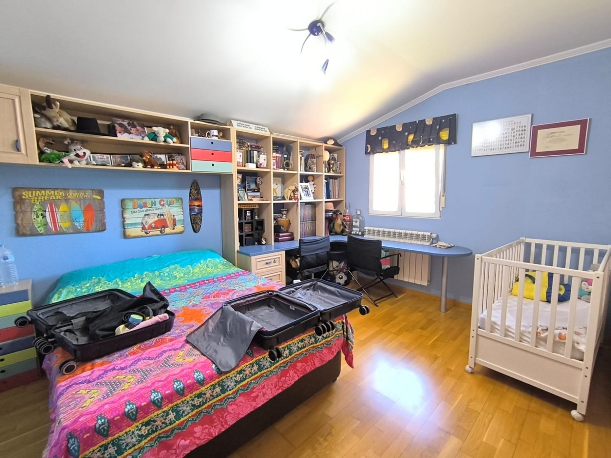 Se vende Villa - Chalet de 6 dormitorios en Costa Calida, Murcia, España