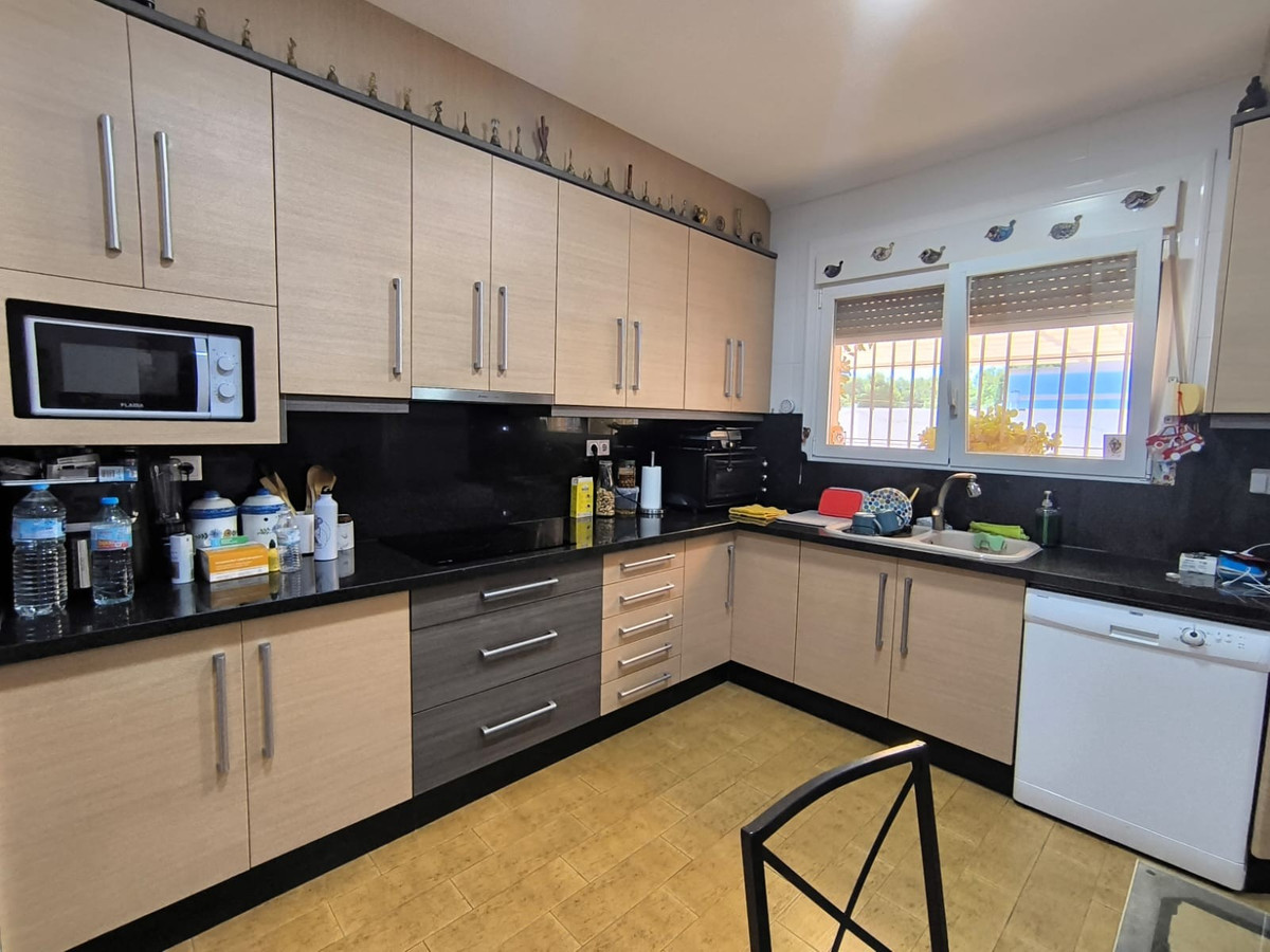 Se vende Villa - Chalet de 6 dormitorios en Costa Calida, Murcia, España