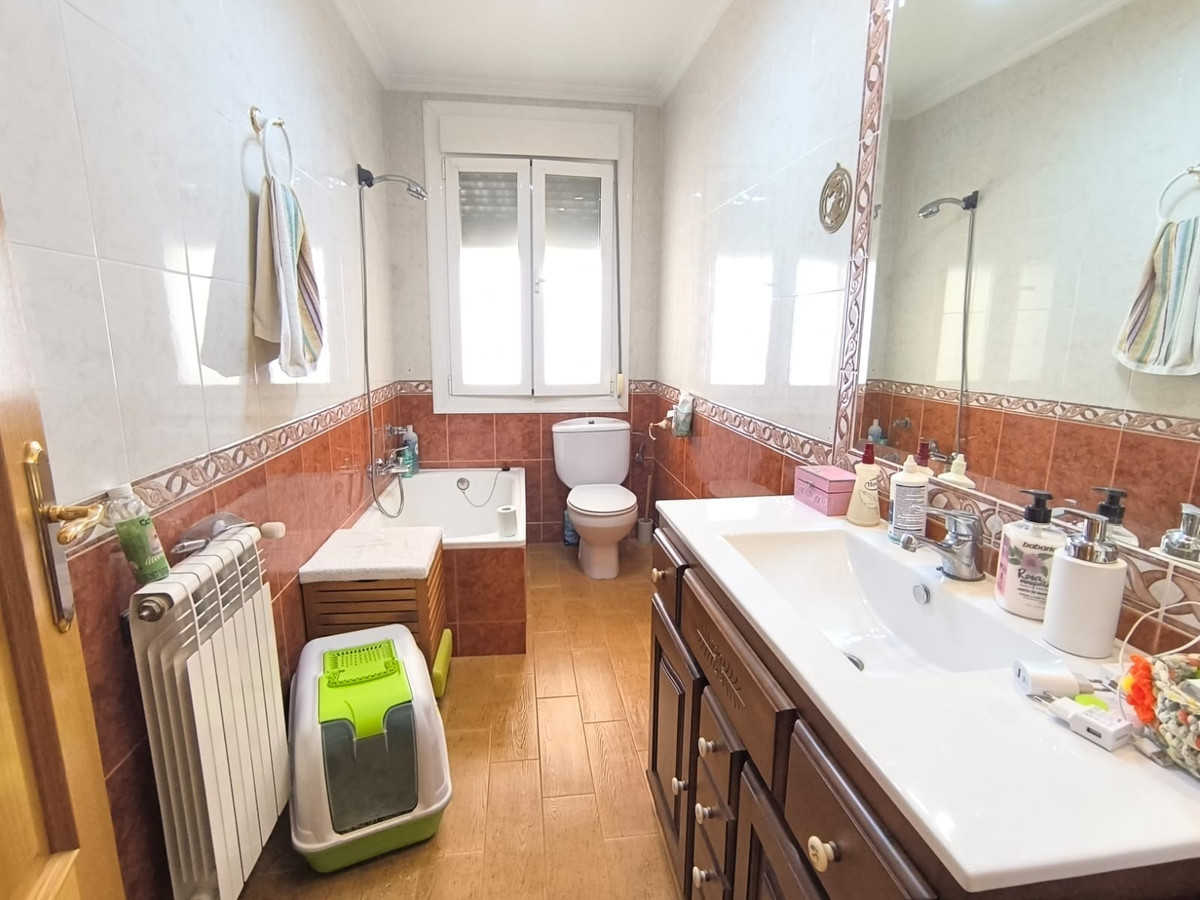 Se vende Villa - Chalet de 6 dormitorios en Costa Calida, Murcia, España