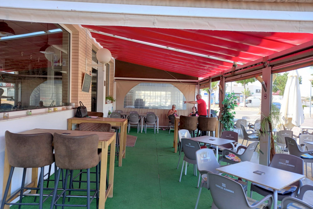 Commercial unit for sale in Guardamar Del Segura Costa Blanca, Alicante, Spain