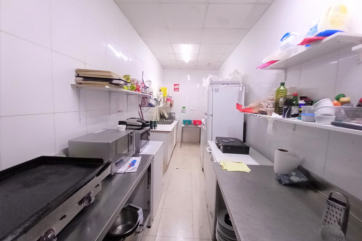Commercial unit for sale in Guardamar Del Segura Costa Blanca, Alicante, Spain