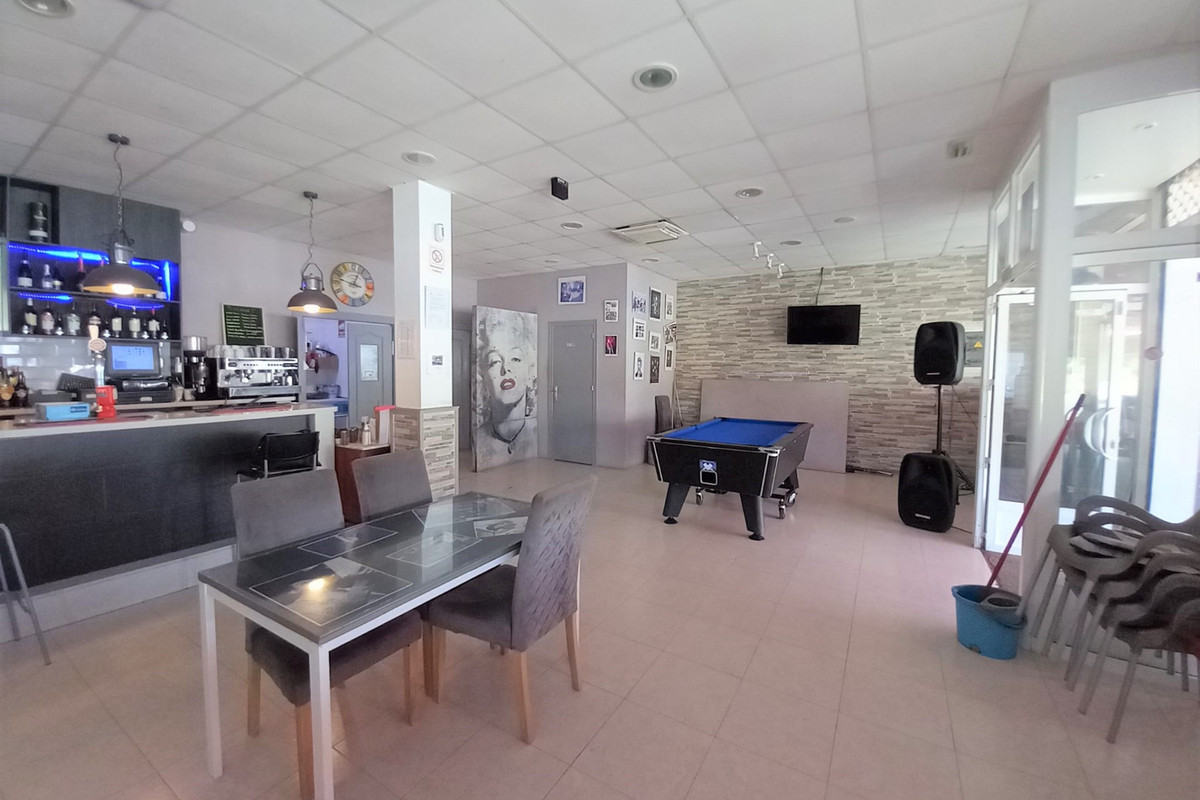 Commercial unit for sale in Guardamar Del Segura Costa Blanca, Alicante, Spain