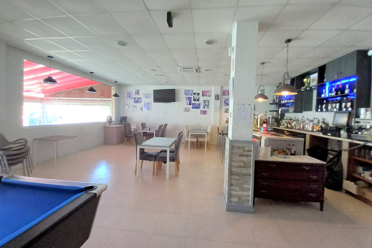 Commercial unit for sale in Guardamar Del Segura Costa Blanca, Alicante, Spain