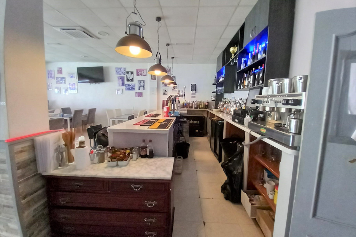 Commercial unit for sale in Guardamar Del Segura Costa Blanca, Alicante, Spain