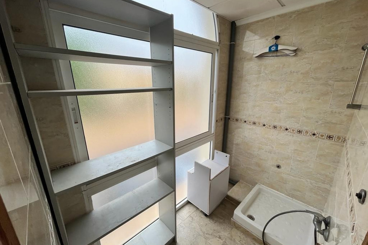 Commercial unit for sale in Algorfa Costa Blanca, Alicante, Spain