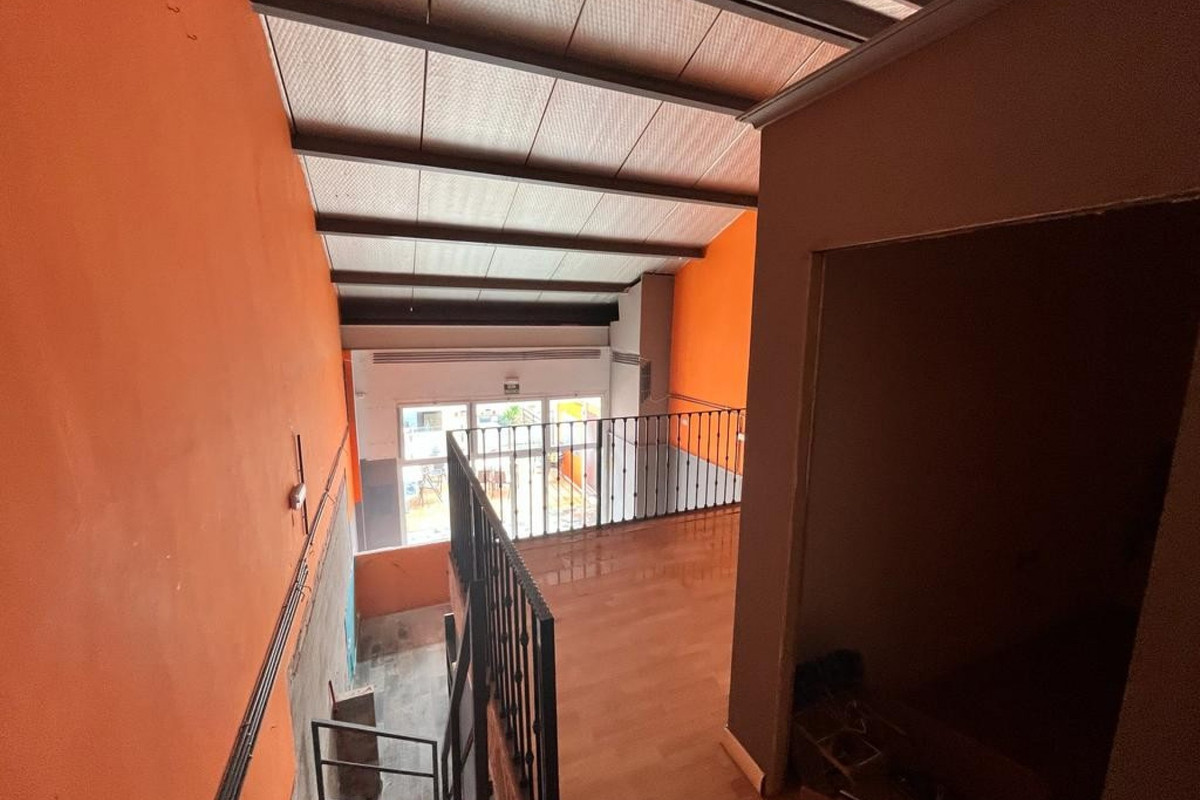 Commercial unit for sale in Algorfa Costa Blanca, Alicante, Spain