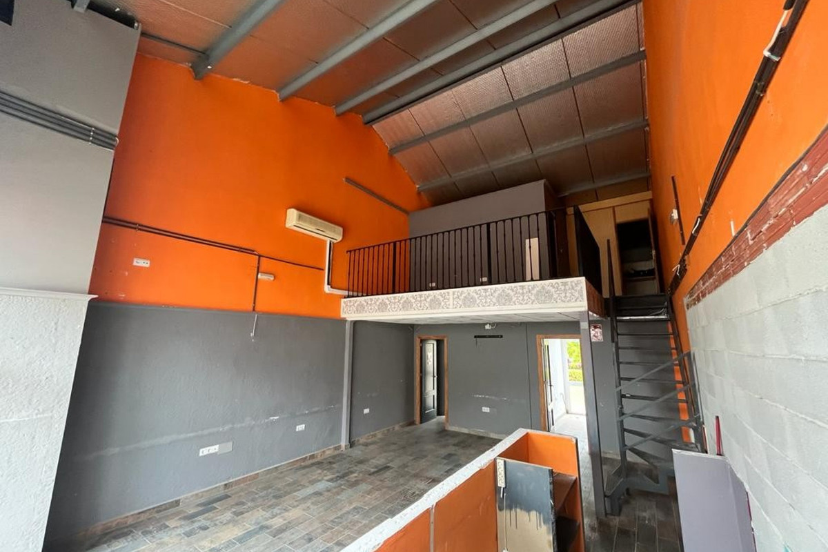 Commercial unit for sale in Algorfa Costa Blanca, Alicante, Spain