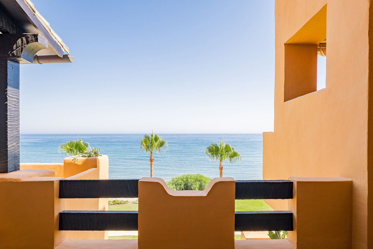 Se vende Apartamento Planta Media de 4 dormitorios en Costa Del Sol, Málaga, España