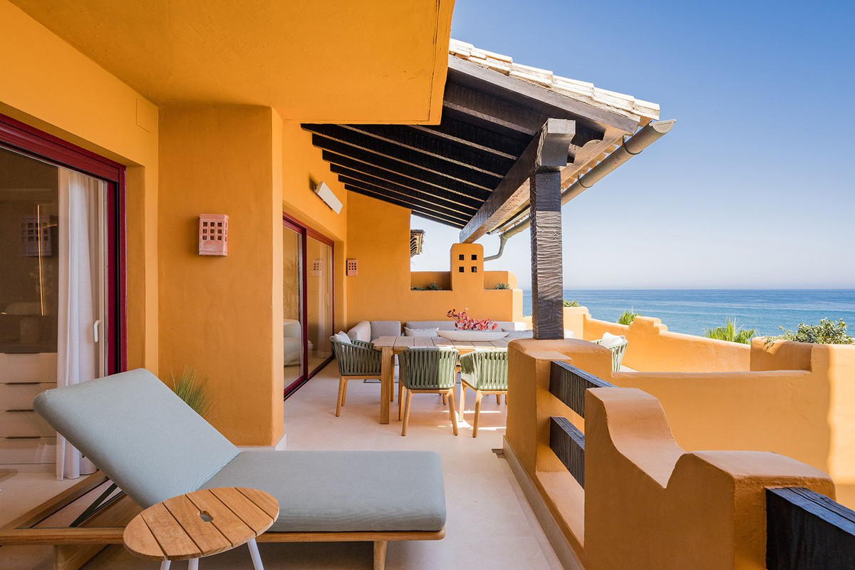Se vende Apartamento Planta Media de 4 dormitorios en Costa Del Sol, Málaga, España