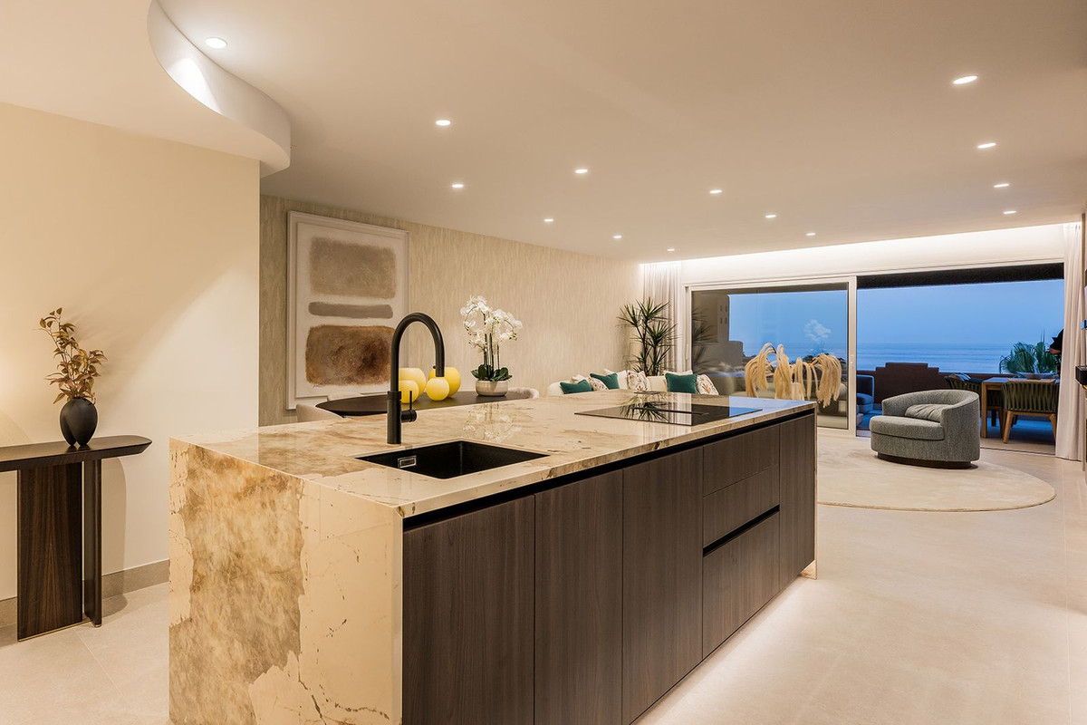 Se vende Apartamento Planta Media de 4 dormitorios en Costa Del Sol, Málaga, España