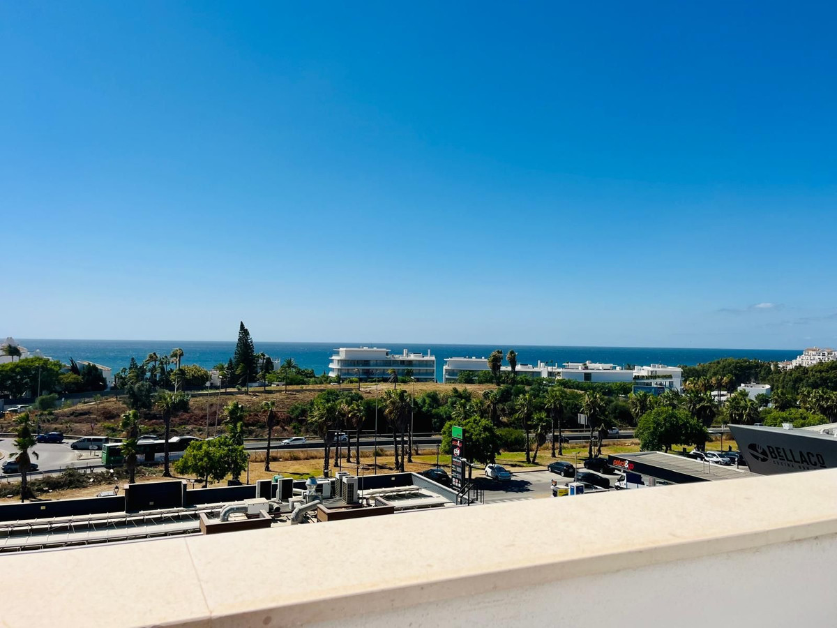 3 Bed Apartment for sale in Estepona Costa Del Sol, Málaga, Spain