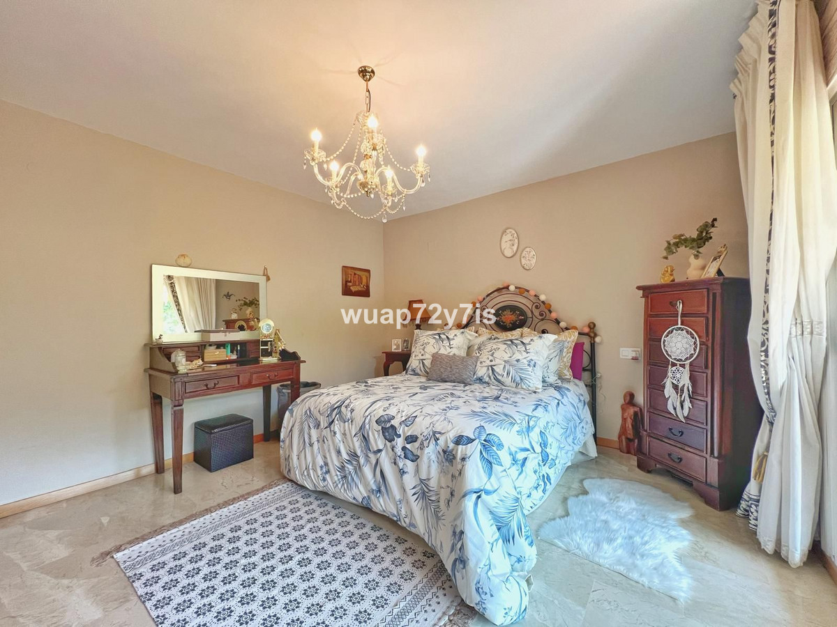 3 Bed Apartment for sale in Guadalmina Alta Costa Del Sol, Málaga, Spain