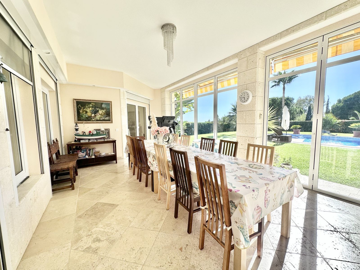 6 Bed Townhouse for sale in El Rosario Costa Del Sol, Málaga, Spain