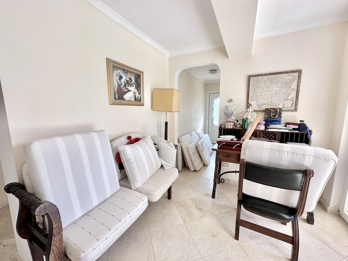 6 Bed Townhouse for sale in El Rosario Costa Del Sol, Málaga, Spain