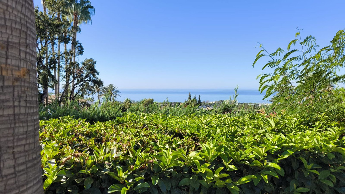 6 Bed Townhouse for sale in El Rosario Costa Del Sol, Málaga, Spain