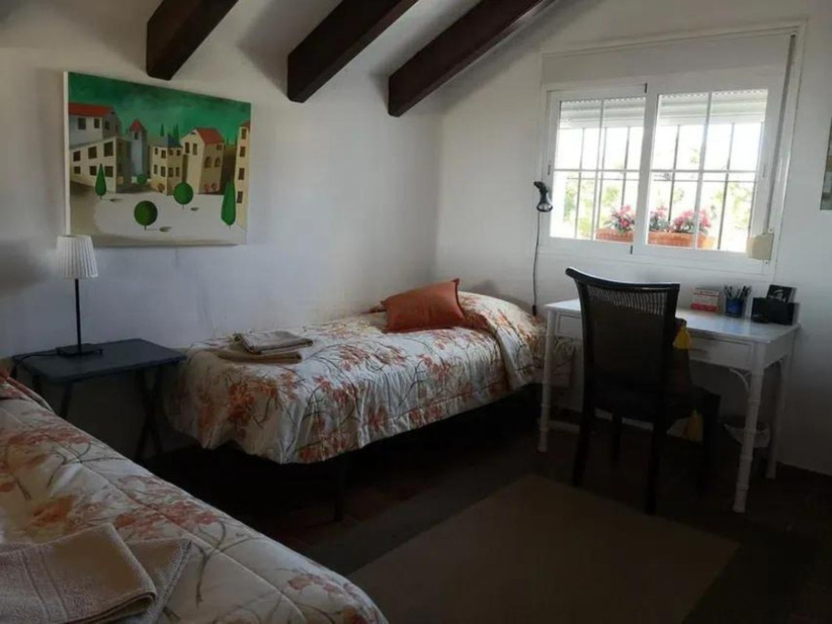 4 Bed Townhouse for sale in Estepona Costa Del Sol, Málaga, Spain
