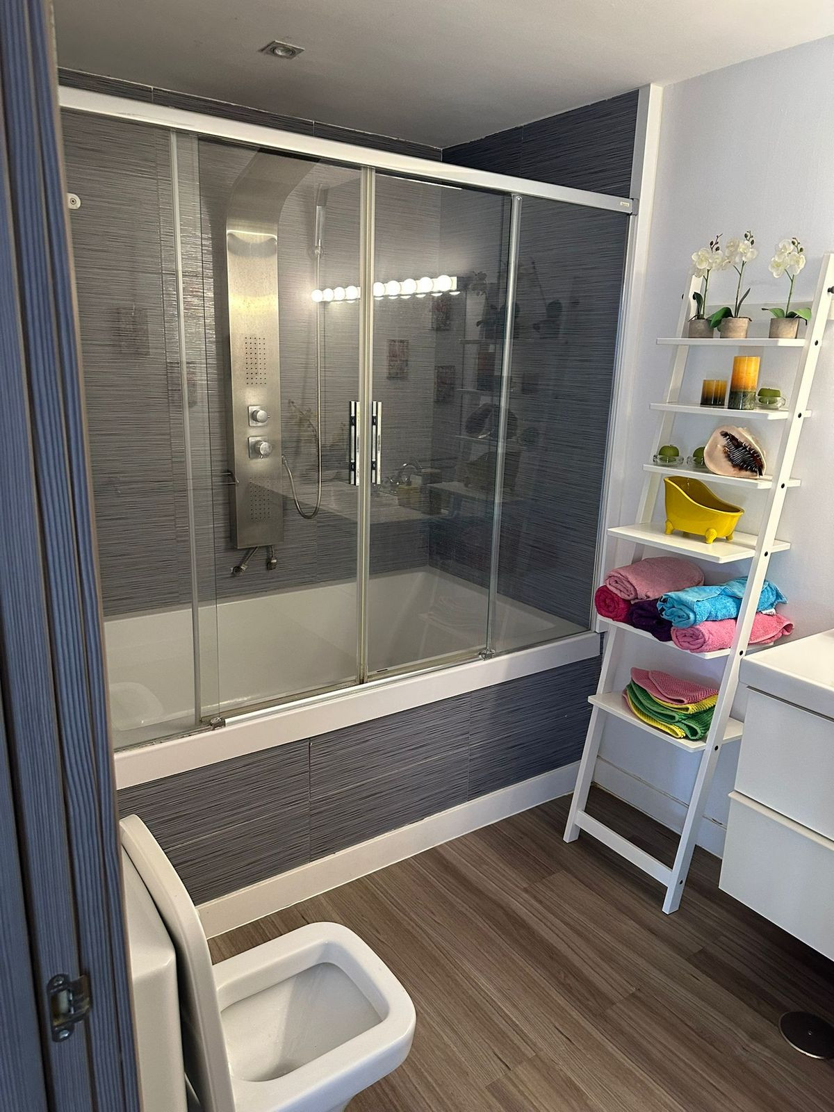 1 Bed Apartment for sale in Casares Playa Costa Del Sol, Málaga, Spain