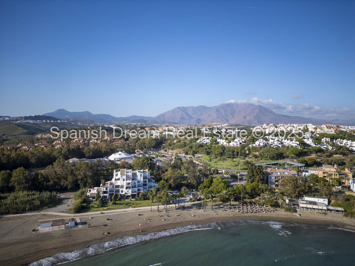 1 Bed Apartment for sale in Casares Playa Costa Del Sol, Málaga, Spain