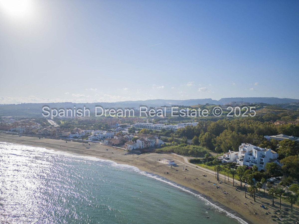 1 Bed Apartment for sale in Casares Playa Costa Del Sol, Málaga, Spain