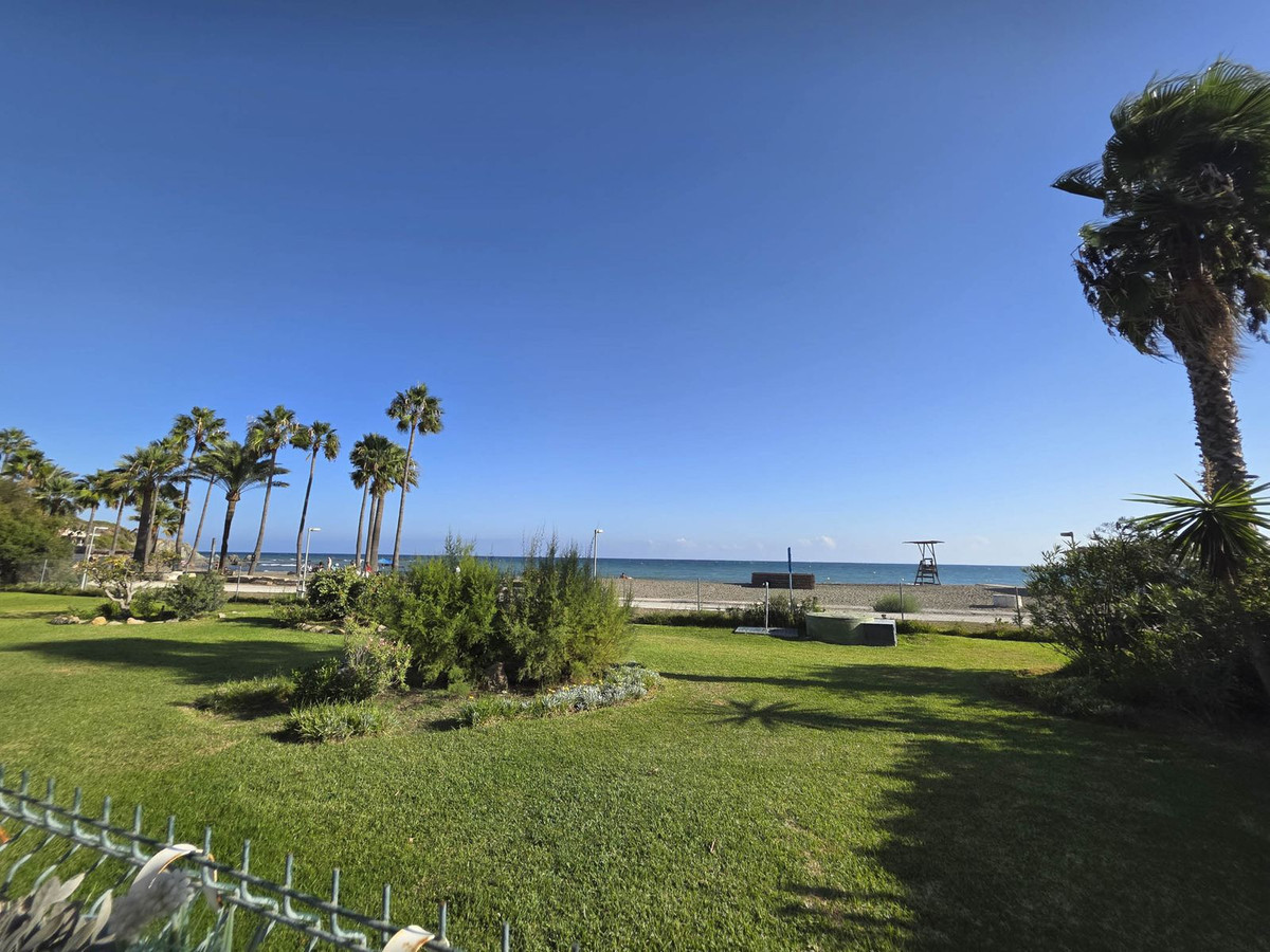 1 Bed Apartment for sale in Casares Playa Costa Del Sol, Málaga, Spain