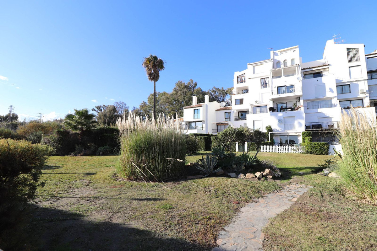 1 Bed Apartment for sale in Casares Playa Costa Del Sol, Málaga, Spain
