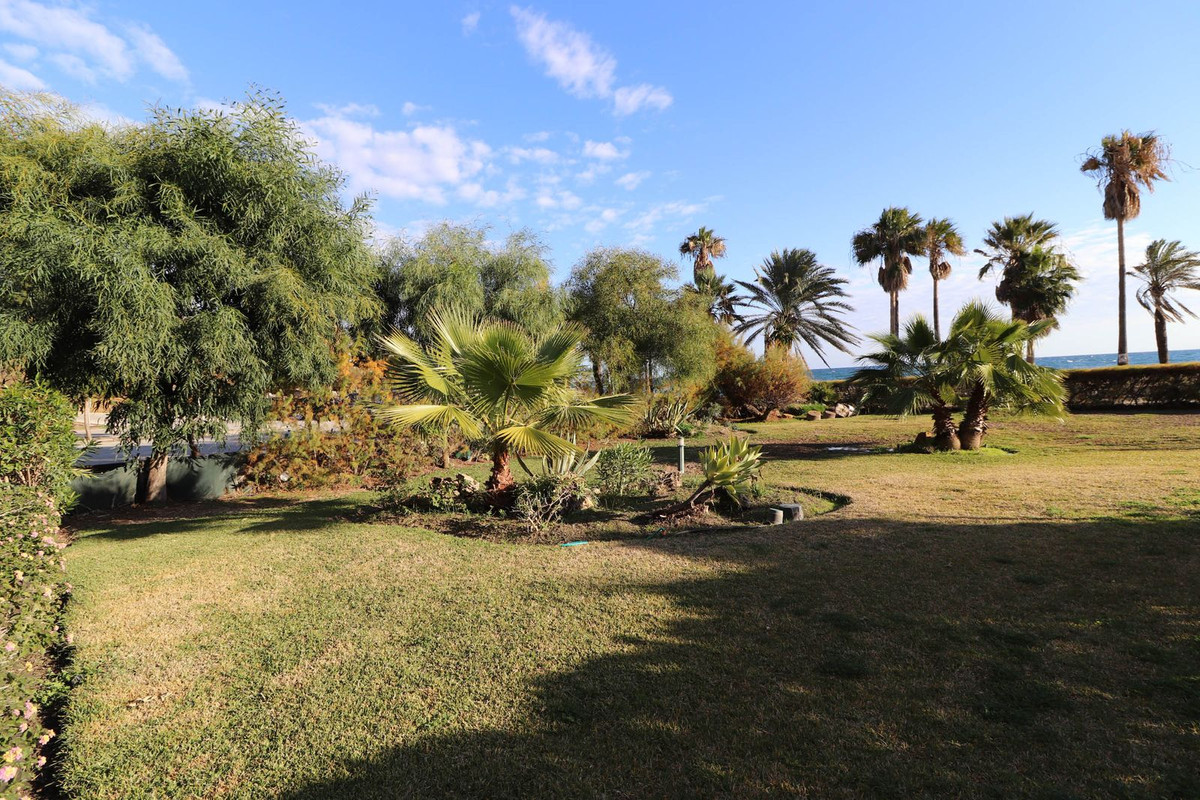 1 Bed Apartment for sale in Casares Playa Costa Del Sol, Málaga, Spain