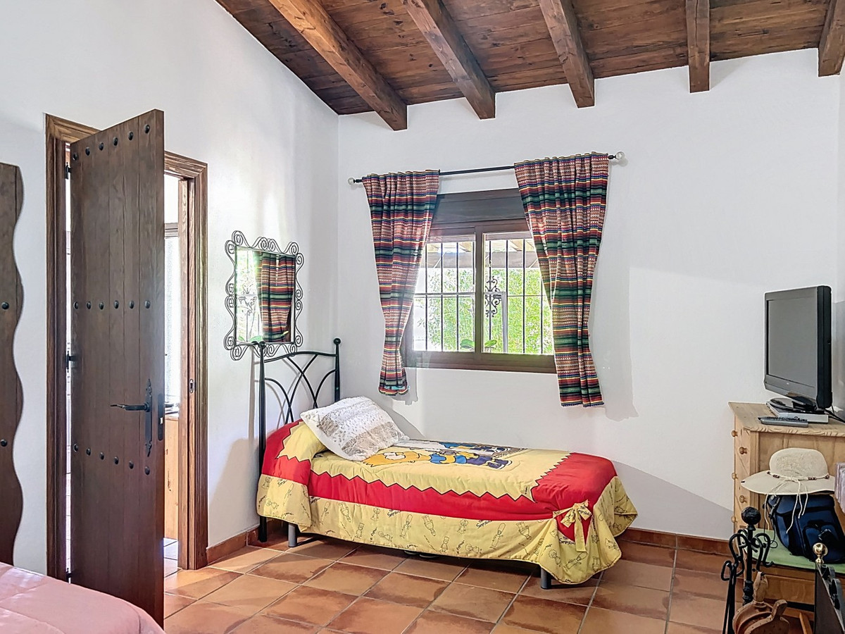 Se vende Finca - Cortijo de 1 dormitorios en Costa Del Sol East, Málaga, España