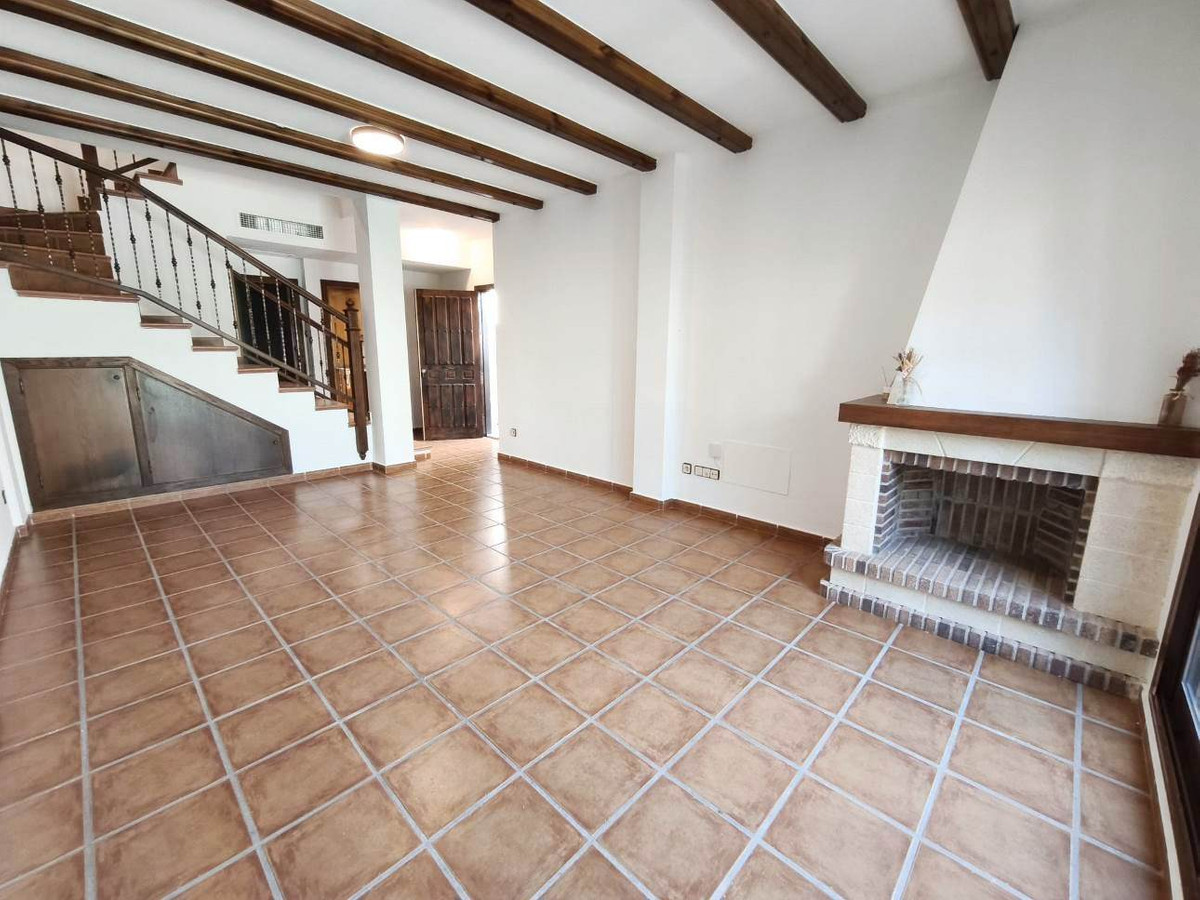 3 Bed Townhouse for sale in Algorfa Costa Blanca, Alicante, Spain