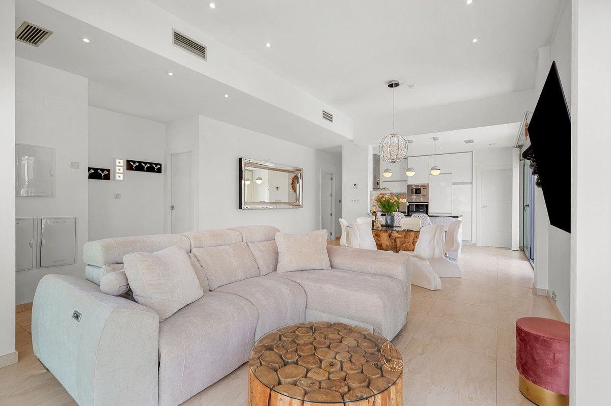 Se vende Villa - Chalet de 3 dormitorios en Costa Blanca, Alicante, España