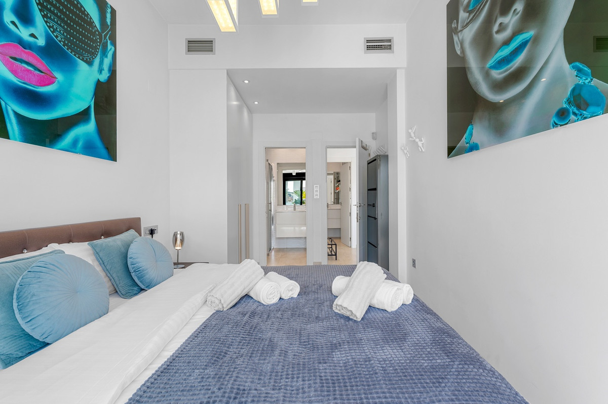 Se vende Villa - Chalet de 3 dormitorios en Costa Blanca, Alicante, España